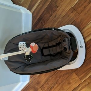 4 Moms BounceRoo Bouncer